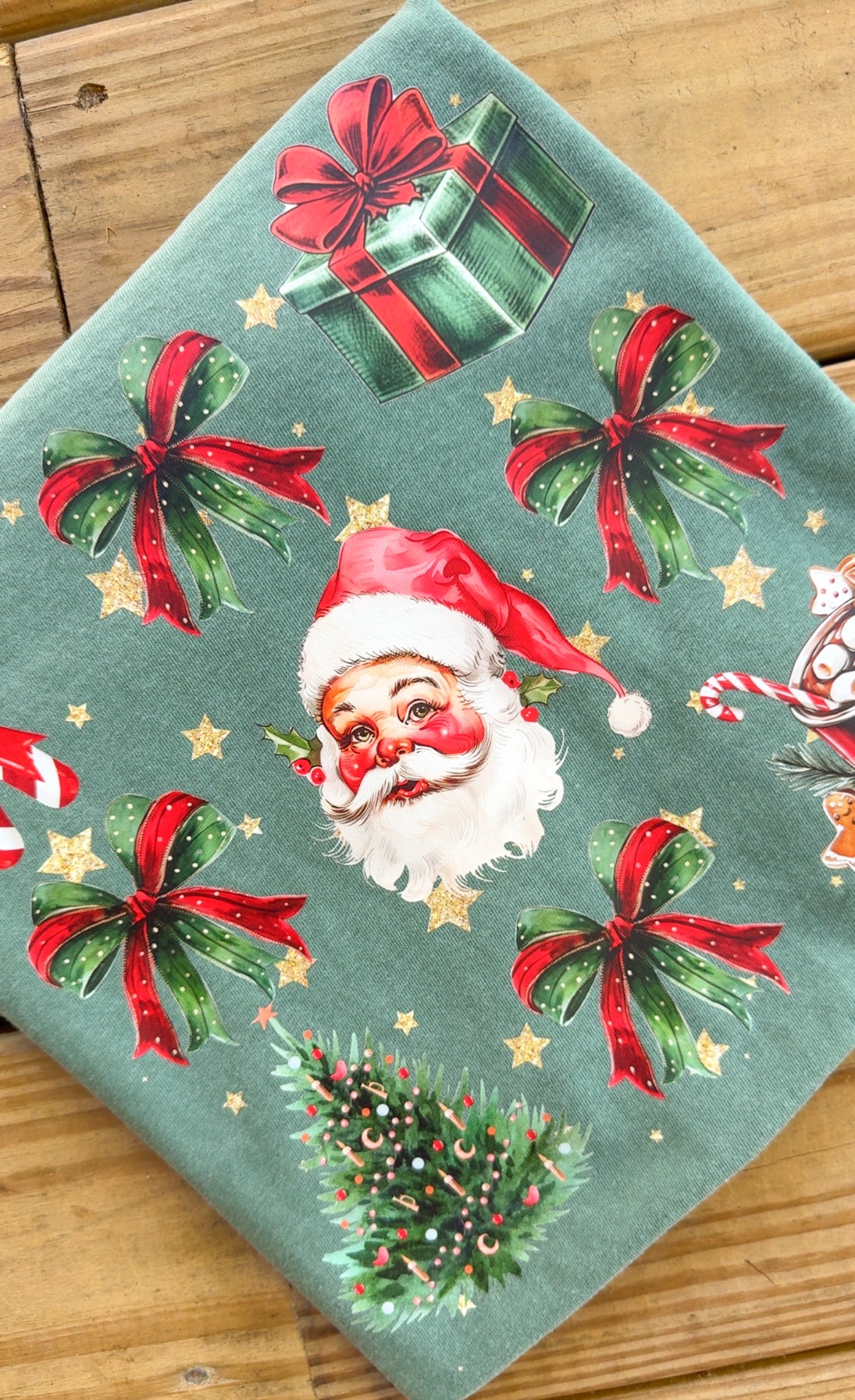 Nostalgic Christmas Collage - Comfort Colors