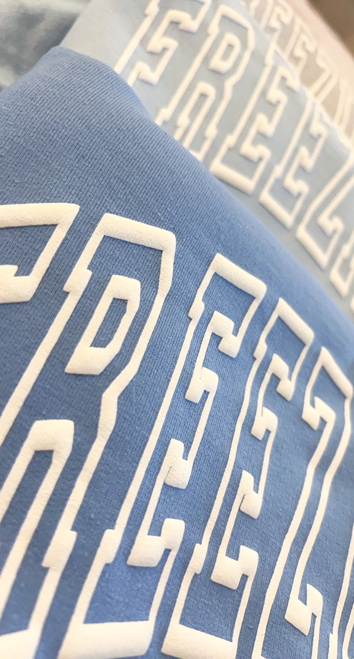 Freezing Sweatshirt - Puff Letters